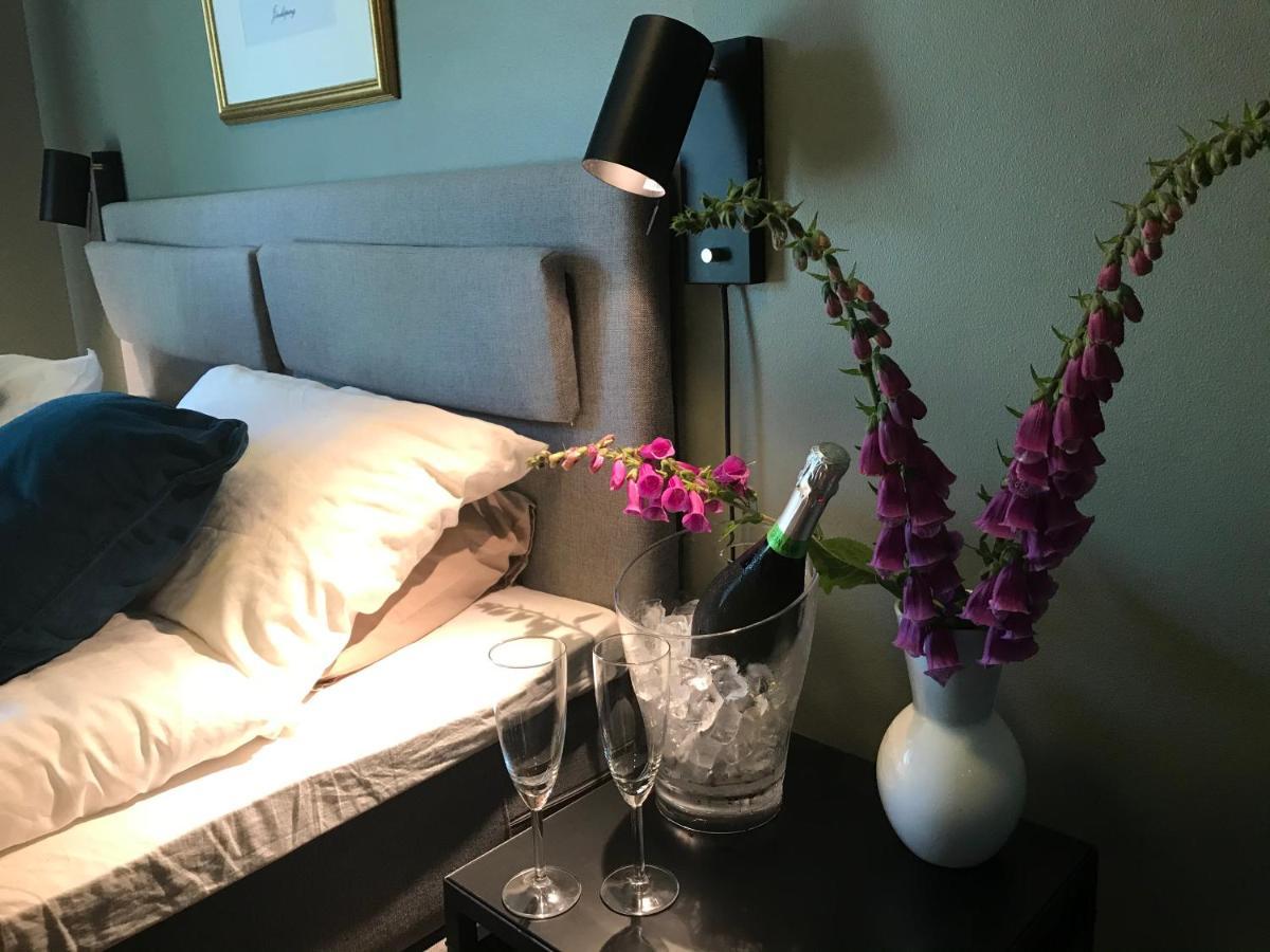 Hasse Pa Sjoekanten Hotell & Restaurang Jönköping Exteriér fotografie