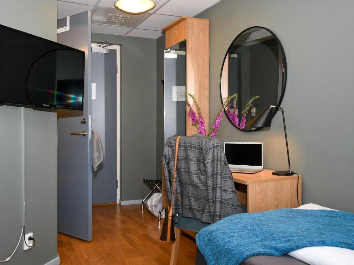 Hasse Pa Sjoekanten Hotell & Restaurang Jönköping Exteriér fotografie