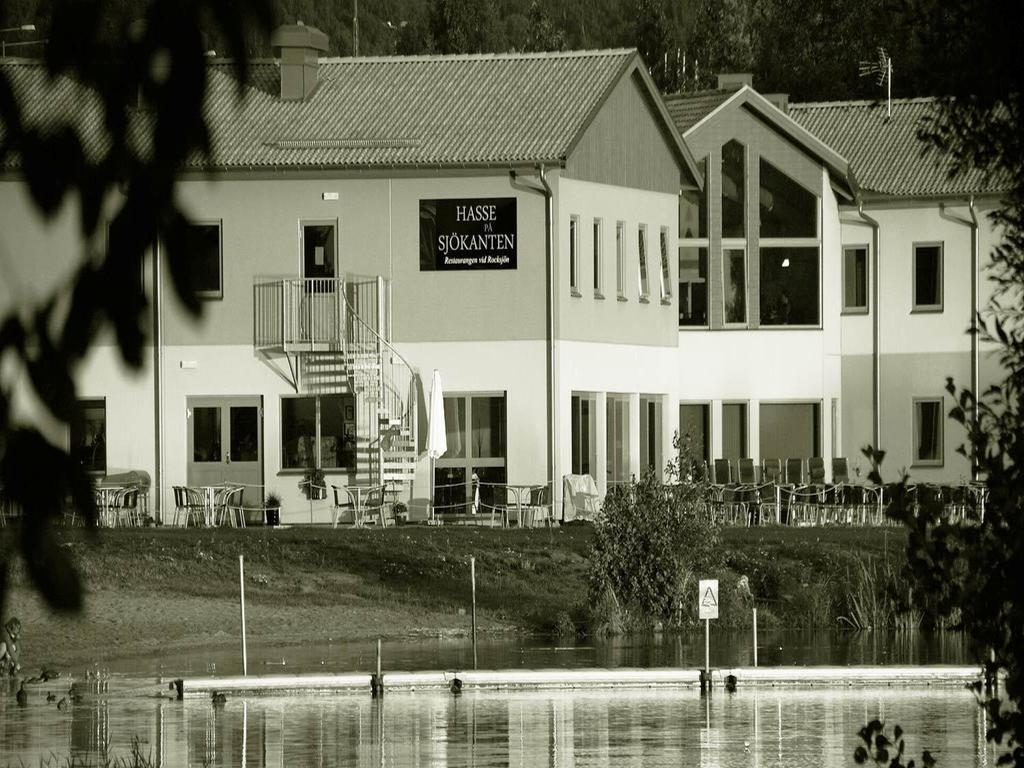 Hasse Pa Sjoekanten Hotell & Restaurang Jönköping Exteriér fotografie